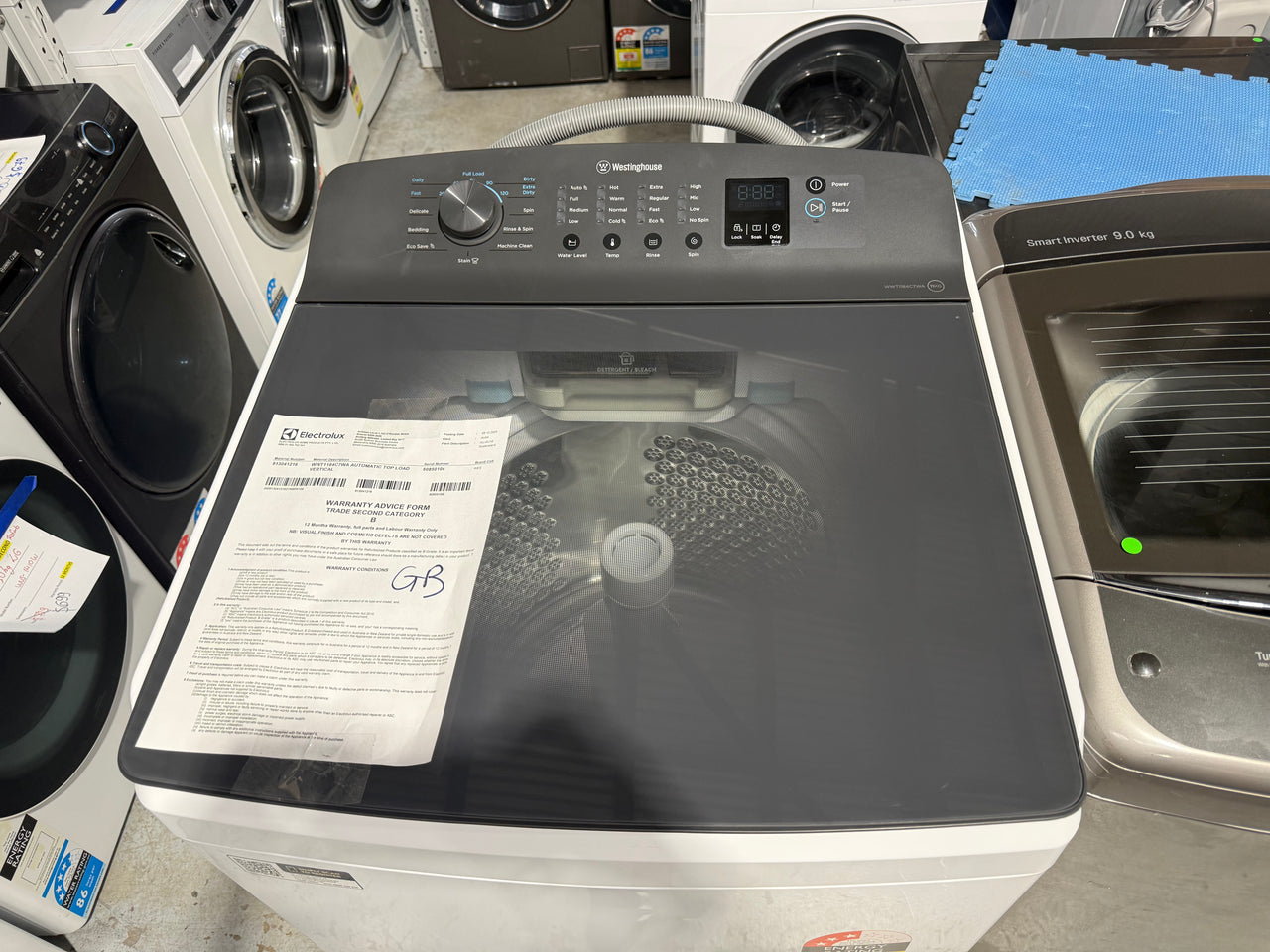 Factory second Westinghouse 11 kg EasyCare 700 Top Load Washing Machine (WWT1184C7WA) - Second Hand Appliances Geebung