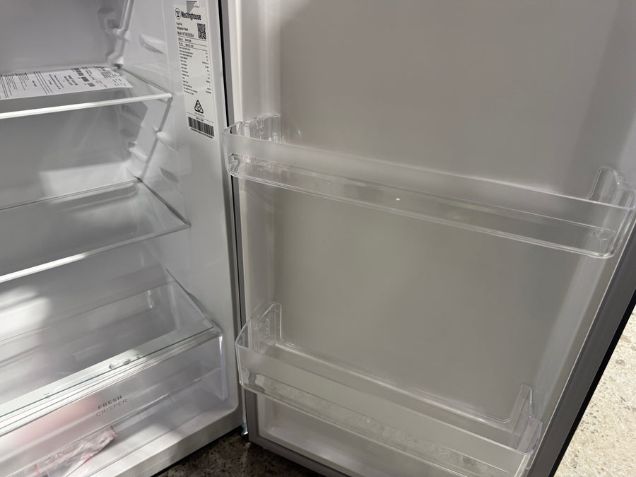 Factory second Westinghouse 247L Top Mount Fridge – Black Model: WTM2500BA-X(NAT) - Second Hand Appliances Geebung