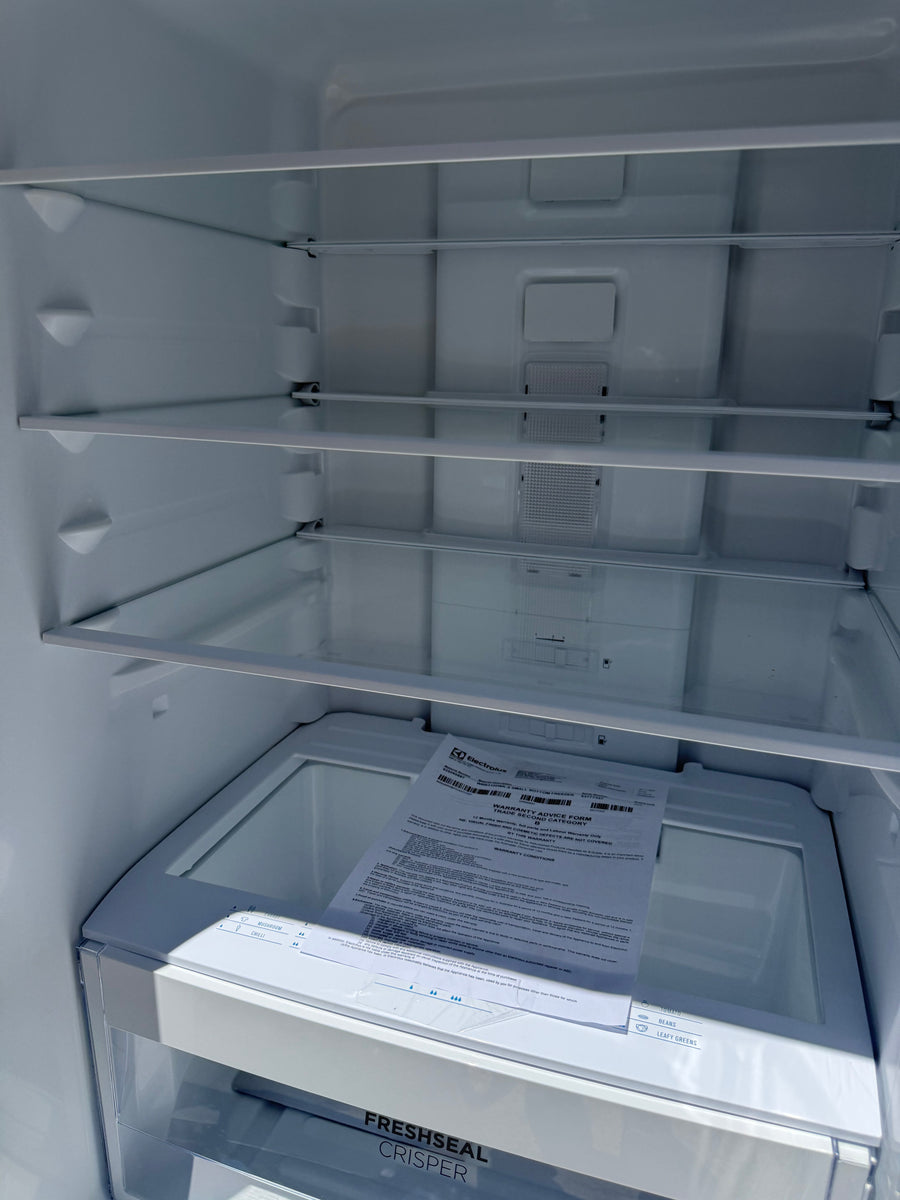 Factory second Westinghouse 308 L Bottom Mount Fridge – WBB3100WK (White) - Second Hand Appliances Geebung