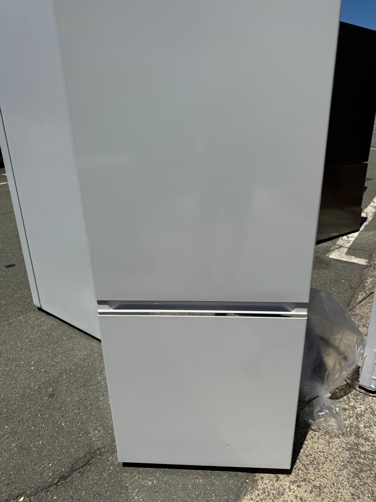Factory second Westinghouse 308 L Bottom Mount Fridge – WBB3100WK (White) - Second Hand Appliances Geebung
