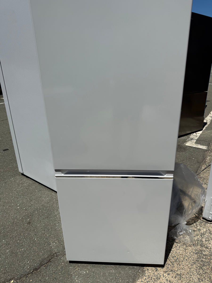 Factory second Westinghouse 308 L Bottom Mount Fridge – WBB3100WK (White) - Second Hand Appliances Geebung