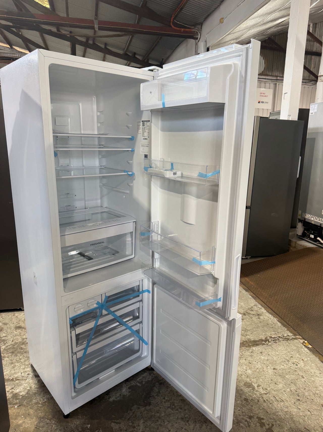 Factory second Westinghouse 335L Bottom Mount Fridge White WBB3400WK - Second Hand Appliances Geebung