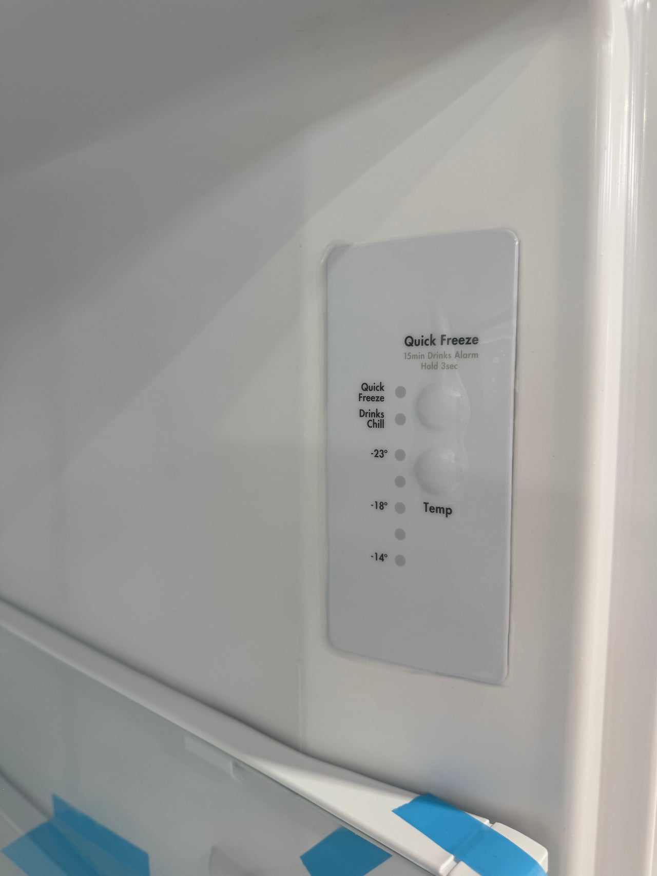Factory second Westinghouse 388 L Vertical Freezer – Model WFB4204WC - Second Hand Appliances Geebung
