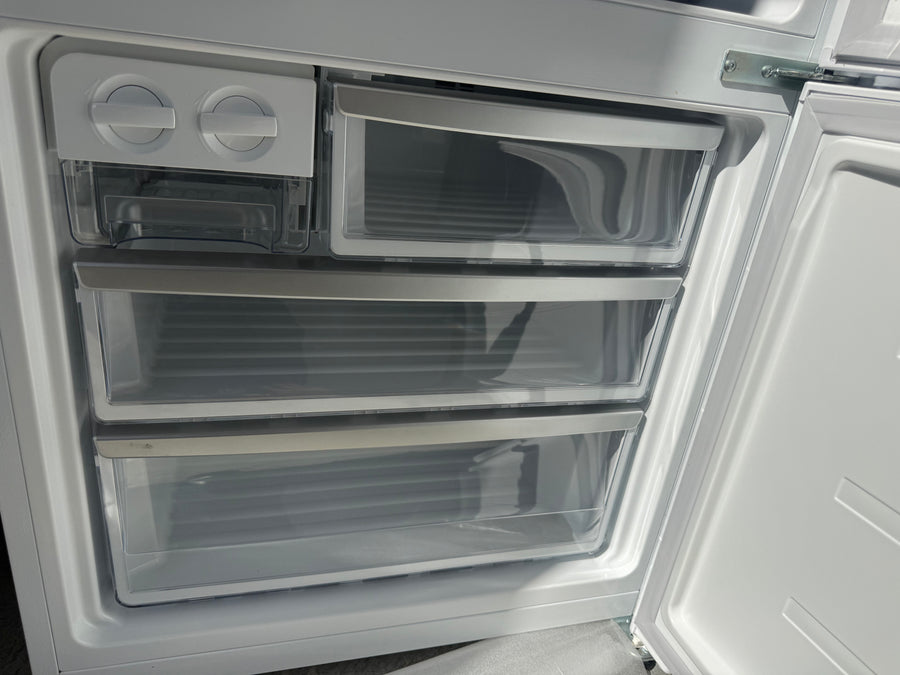 Factory second Westinghouse 425L Bottom Mount Refrigerator – White WBE4302WC - Second Hand Appliances Geebung