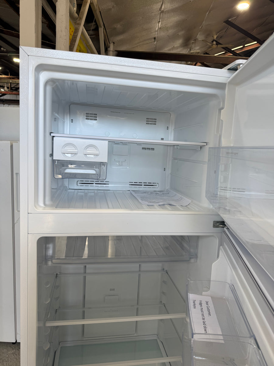 Factory second Westinghouse 431L Top Mount Refrigerator WTM4302WD - Second Hand Appliances Geebung