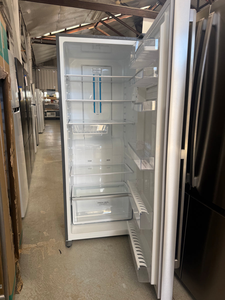 Factory second Westinghouse 466L Single Door Upright Fridge – Stainless Steel Model: WRB5004SC(NAT) - Second Hand Appliances Geebung