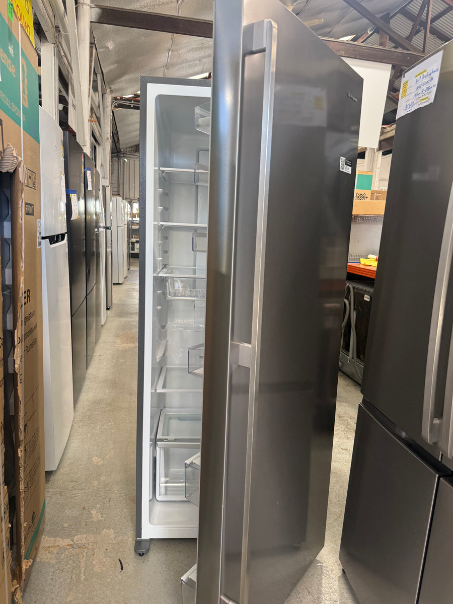 Factory second Westinghouse 466L Single Door Upright Fridge – Stainless Steel Model: WRB5004SC(NAT) - Second Hand Appliances Geebung