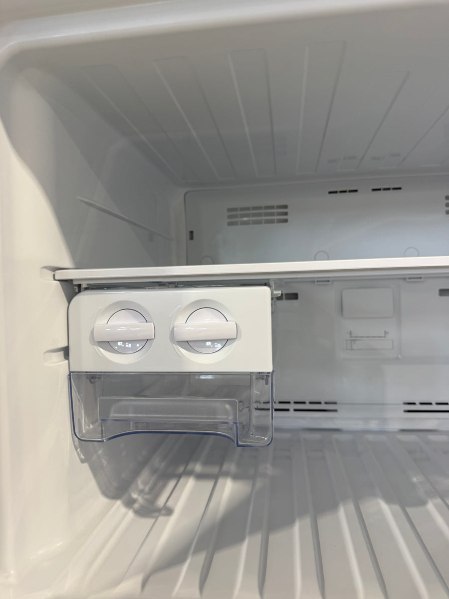 Factory second Westinghouse 503L Top Mount Refrigerator – Silver (WTM5002SD) - Second Hand Appliances Geebung