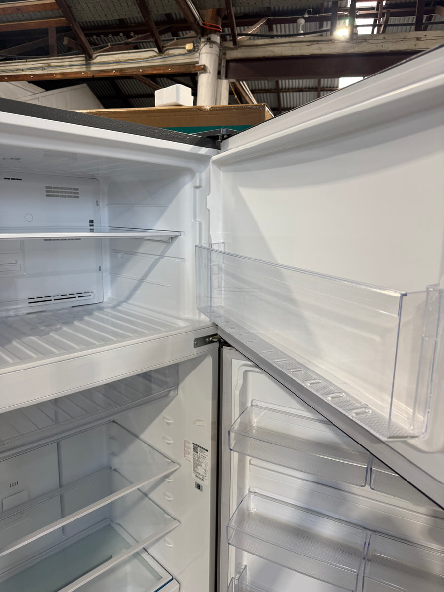 Factory second Westinghouse 503L Top Mount Refrigerator – Silver (WTM5002SD) - Second Hand Appliances Geebung