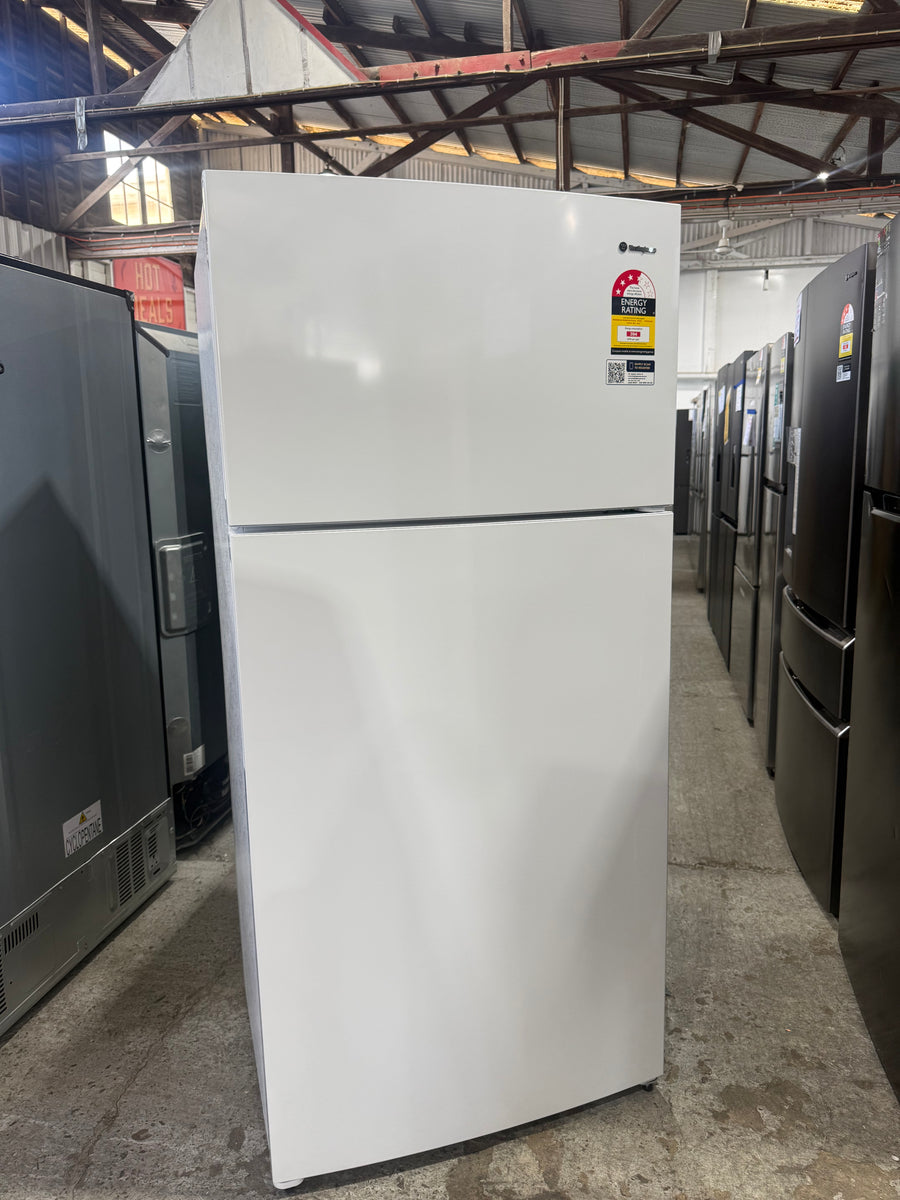 Factory second Westinghouse 503L Top Mount Refrigerator – White WTM5002WE-R - Second Hand Appliances Geebung