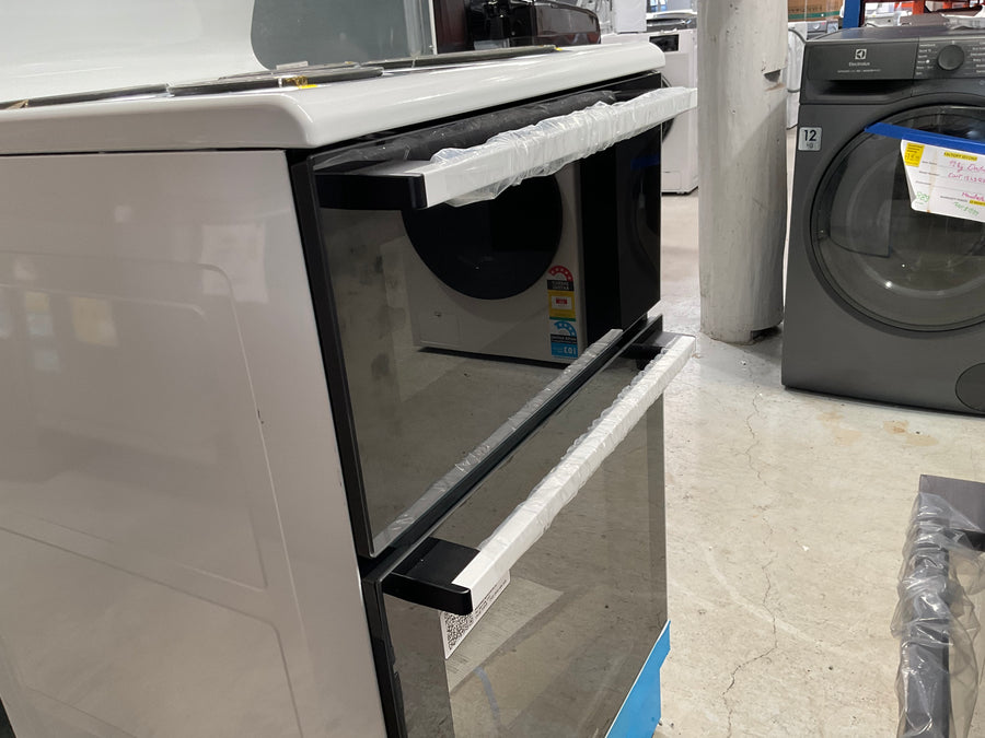 Buy Factory second Westinghouse 54 cm Freestanding Electric Fan-Forced Oven/Stove – WLE522WC(NAT) |  | [product_variant] | Second Hand Appliances Geebung Brisbane