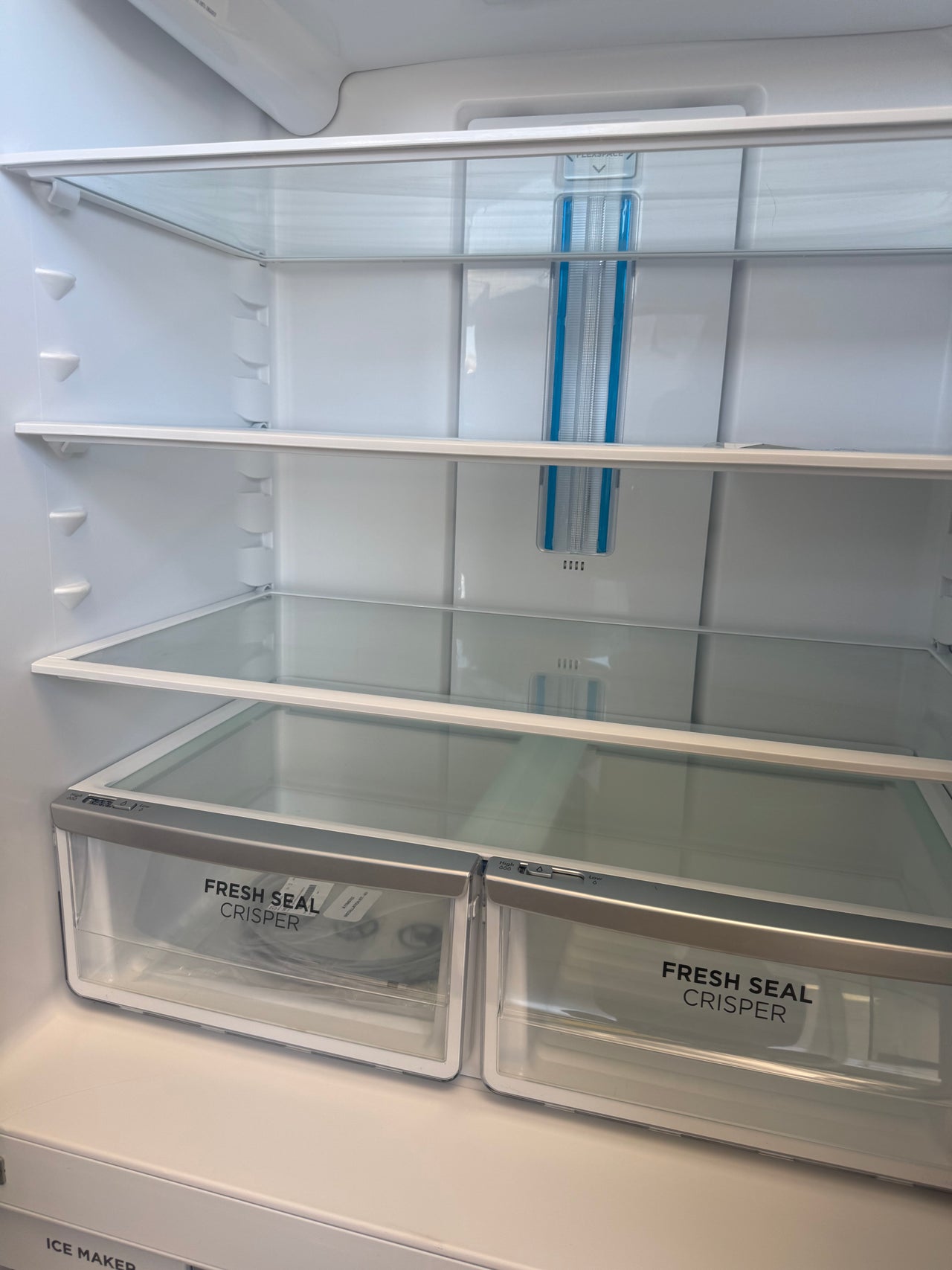 Factory second Westinghouse 541L French Door Fridge – Dark Stainless Steel (Model: WQE6060BB) - Second Hand Appliances Geebung