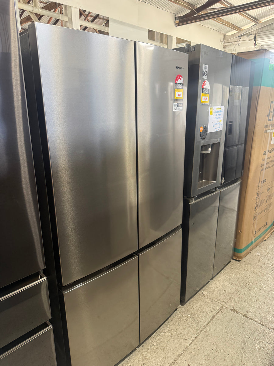 Factory second Westinghouse 547L Quad Door Refrigerator  WQE5400SD - Second Hand Appliances Geebung
