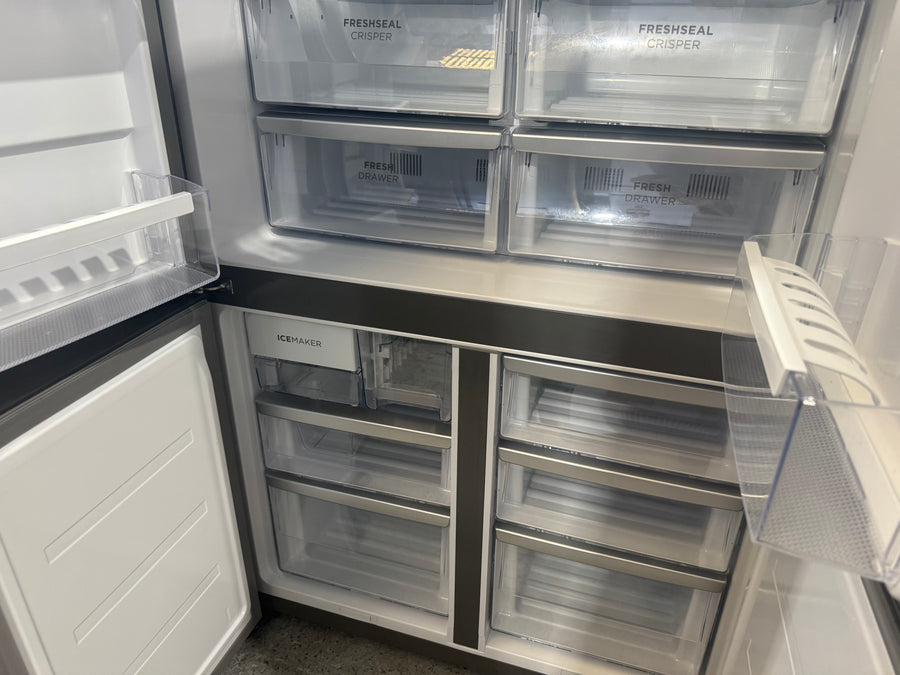 Factory second Westinghouse 564L French Door Refrigerator  Model: WQE5650BA - Second Hand Appliances Geebung