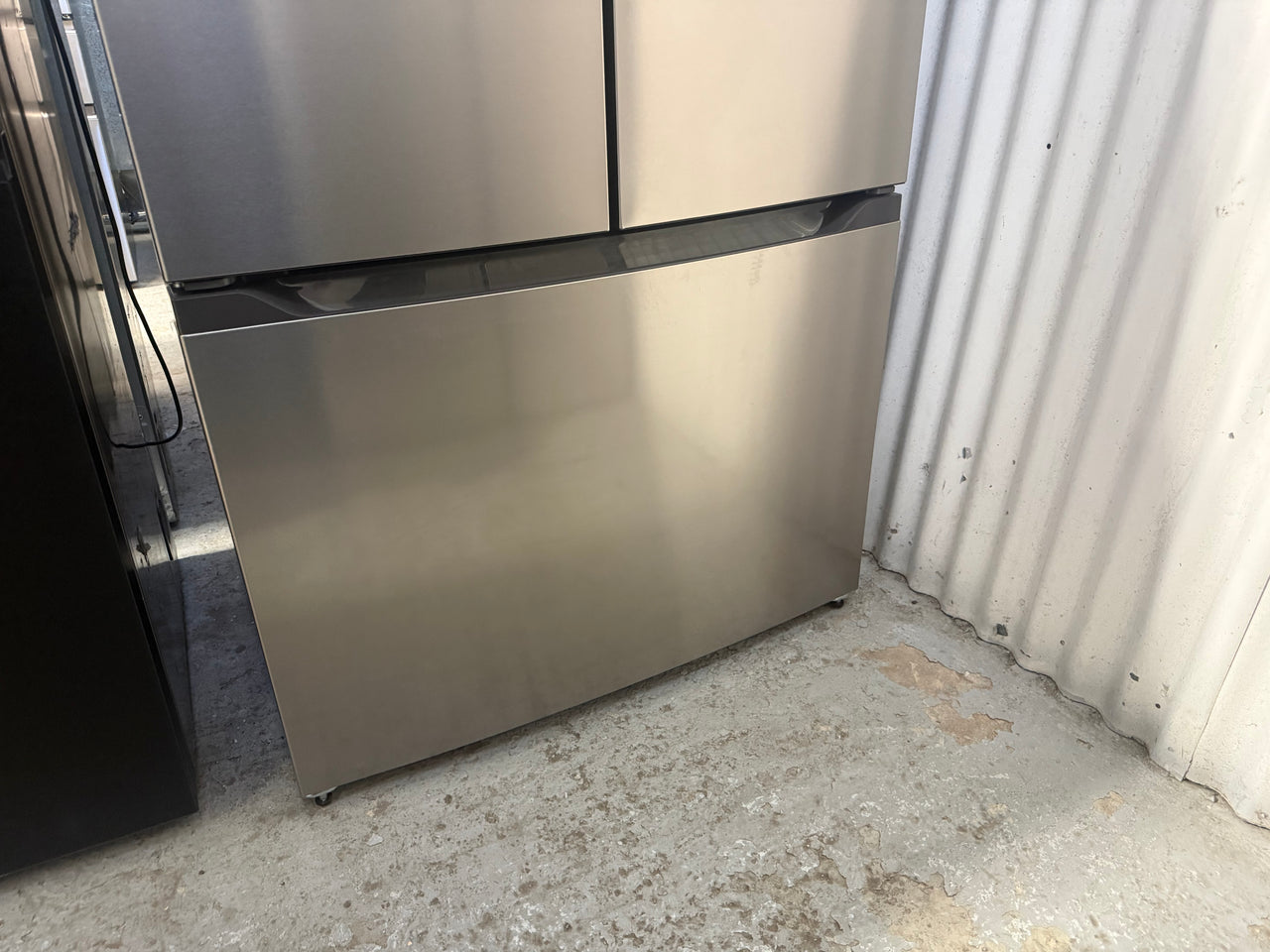 Factory second Westinghouse 565L French Door Refrigerator – Stainless Look  Model: WHE5600SD - Second Hand Appliances Geebung