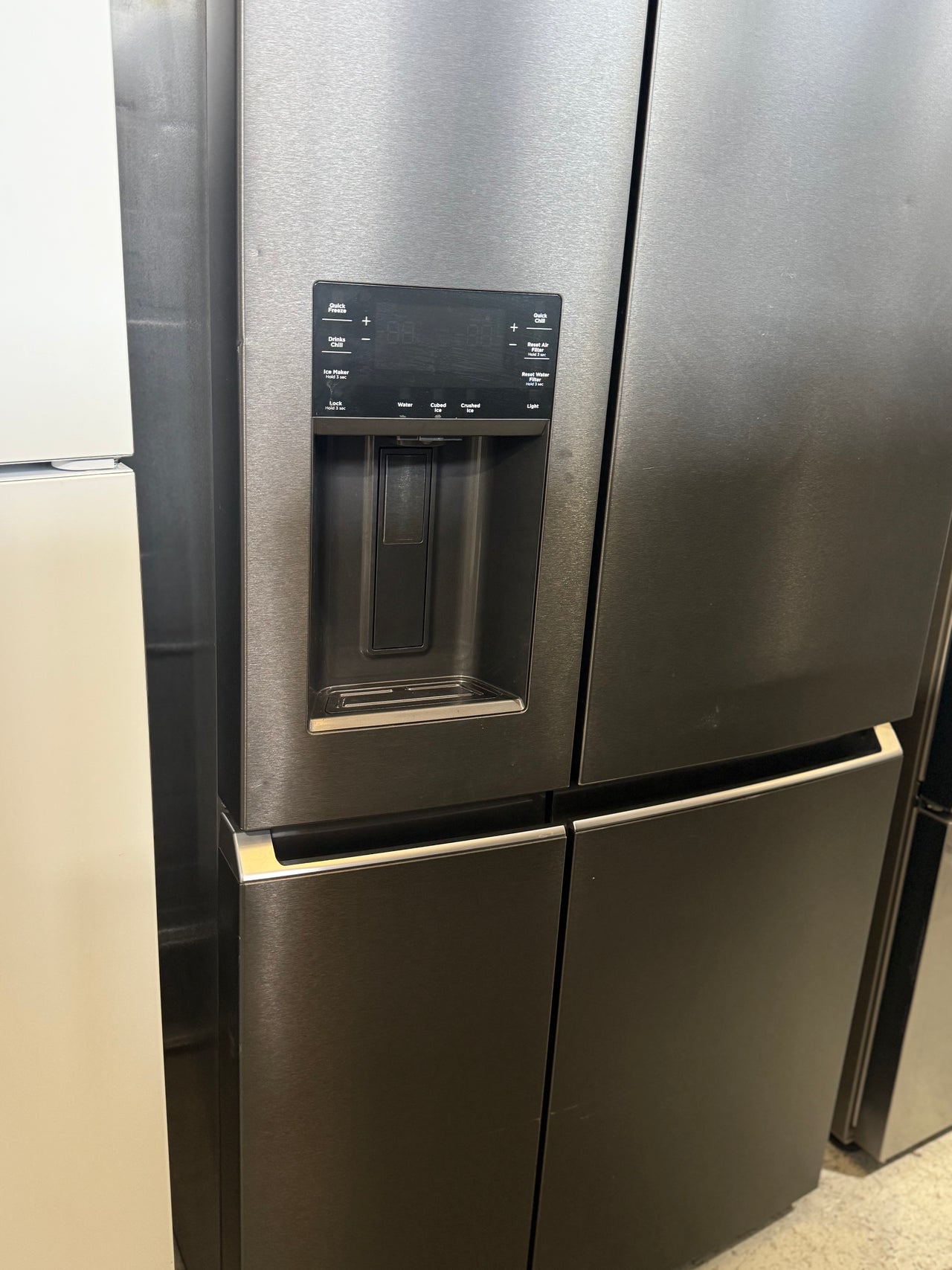 Factory second Westinghouse 609L Quad Door Refrigerator — Model WQE6170BB - Second Hand Appliances Geebung