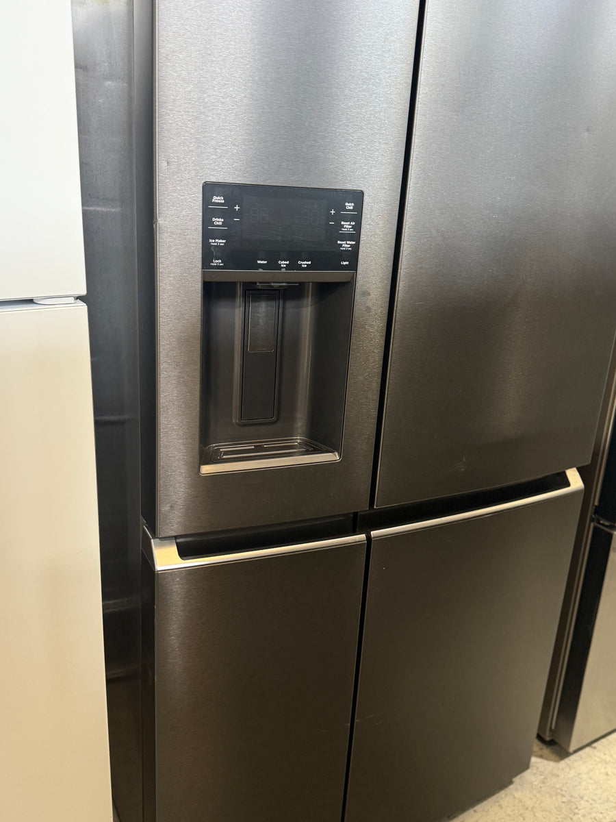 Factory second Westinghouse 609L Quad Door Refrigerator — Model WQE6170BB - Second Hand Appliances Geebung