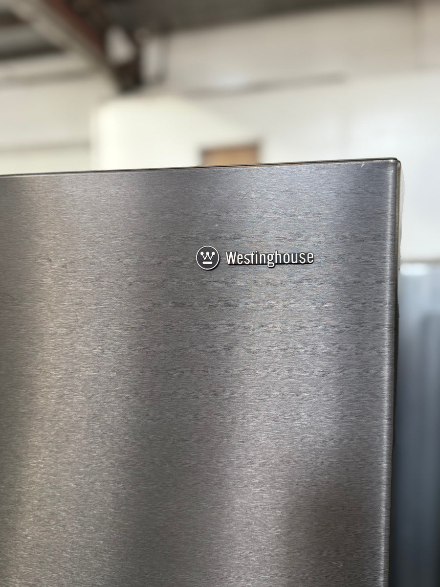 Factory second Westinghouse 609L Quad Door Refrigerator — Model WQE6170BB - Second Hand Appliances Geebung