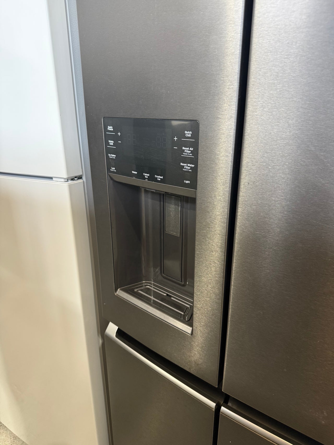 Factory second Westinghouse 609L Quad Door Refrigerator — Model WQE6170BB - Second Hand Appliances Geebung
