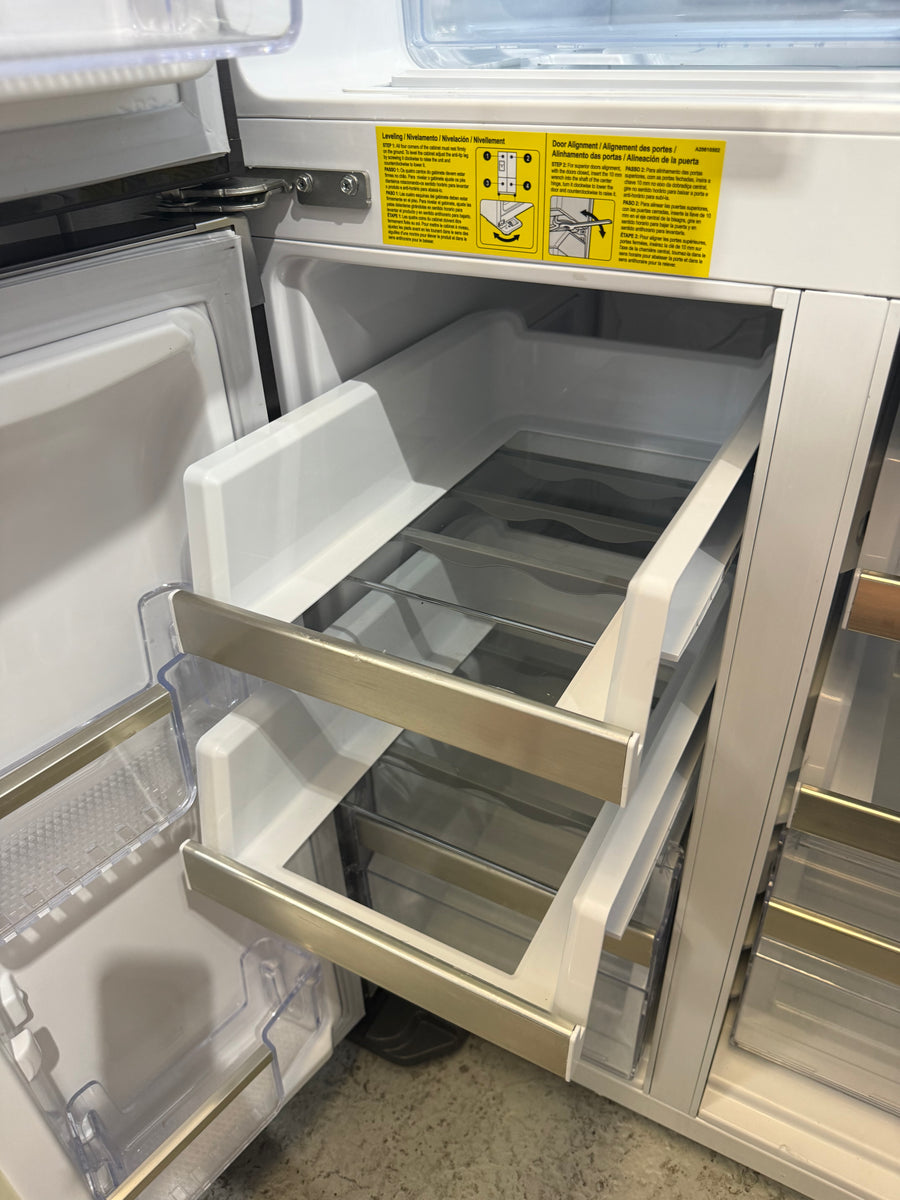 Factory second Westinghouse 609L Quad Door Refrigerator — Model WQE6170BB - Second Hand Appliances Geebung