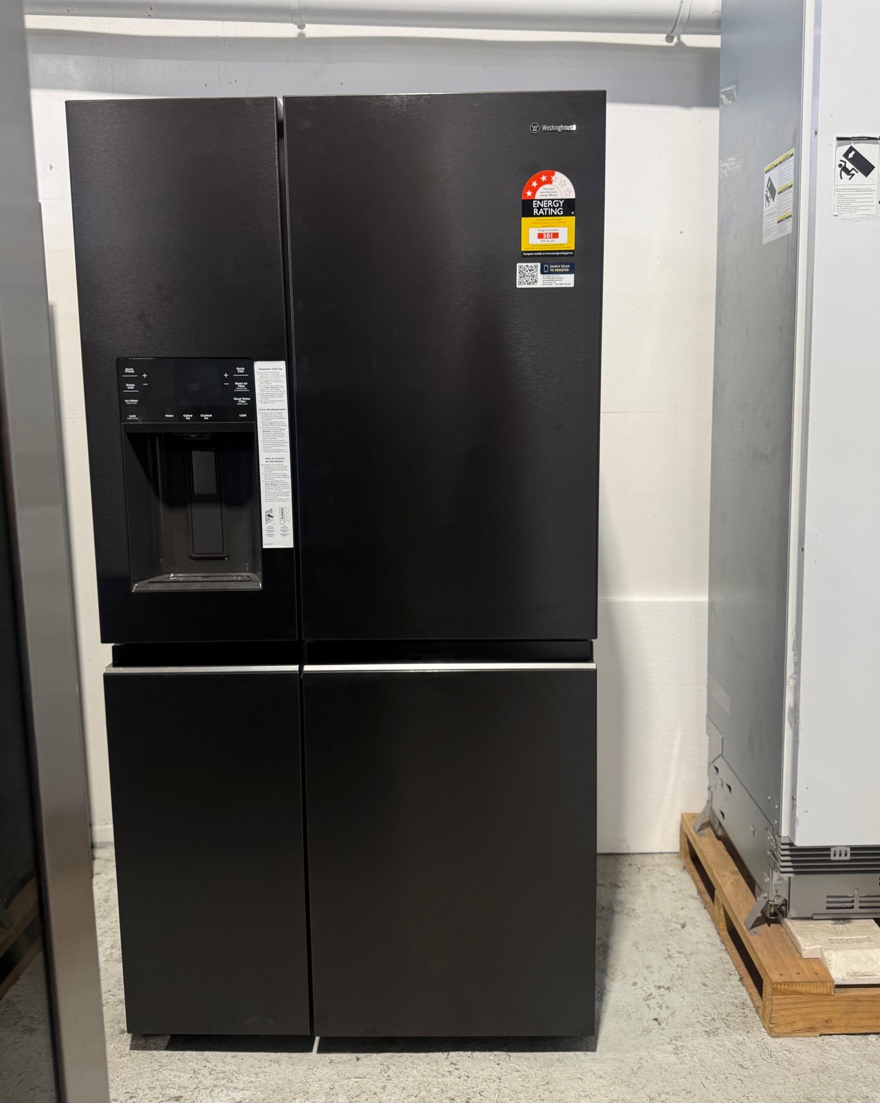 Factory second Westinghouse 609L Quad Door Refrigerator — Model WQE6170BB(NAT) - Second Hand Appliances Geebung