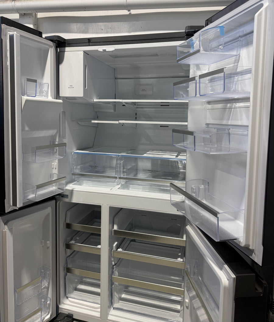 Factory second Westinghouse 609L Quad Door Refrigerator — Model WQE6170BB(NAT) - Second Hand Appliances Geebung