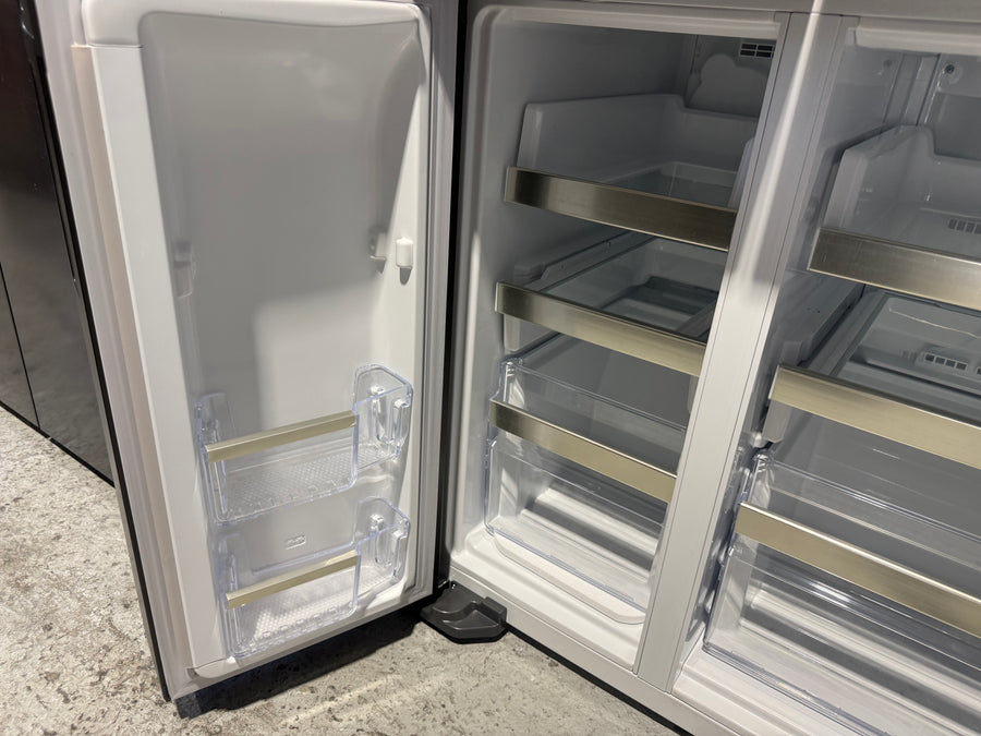 Factory second Westinghouse 609L Quad Door Refrigerator — Model WQE6170BB(NAT) - Second Hand Appliances Geebung