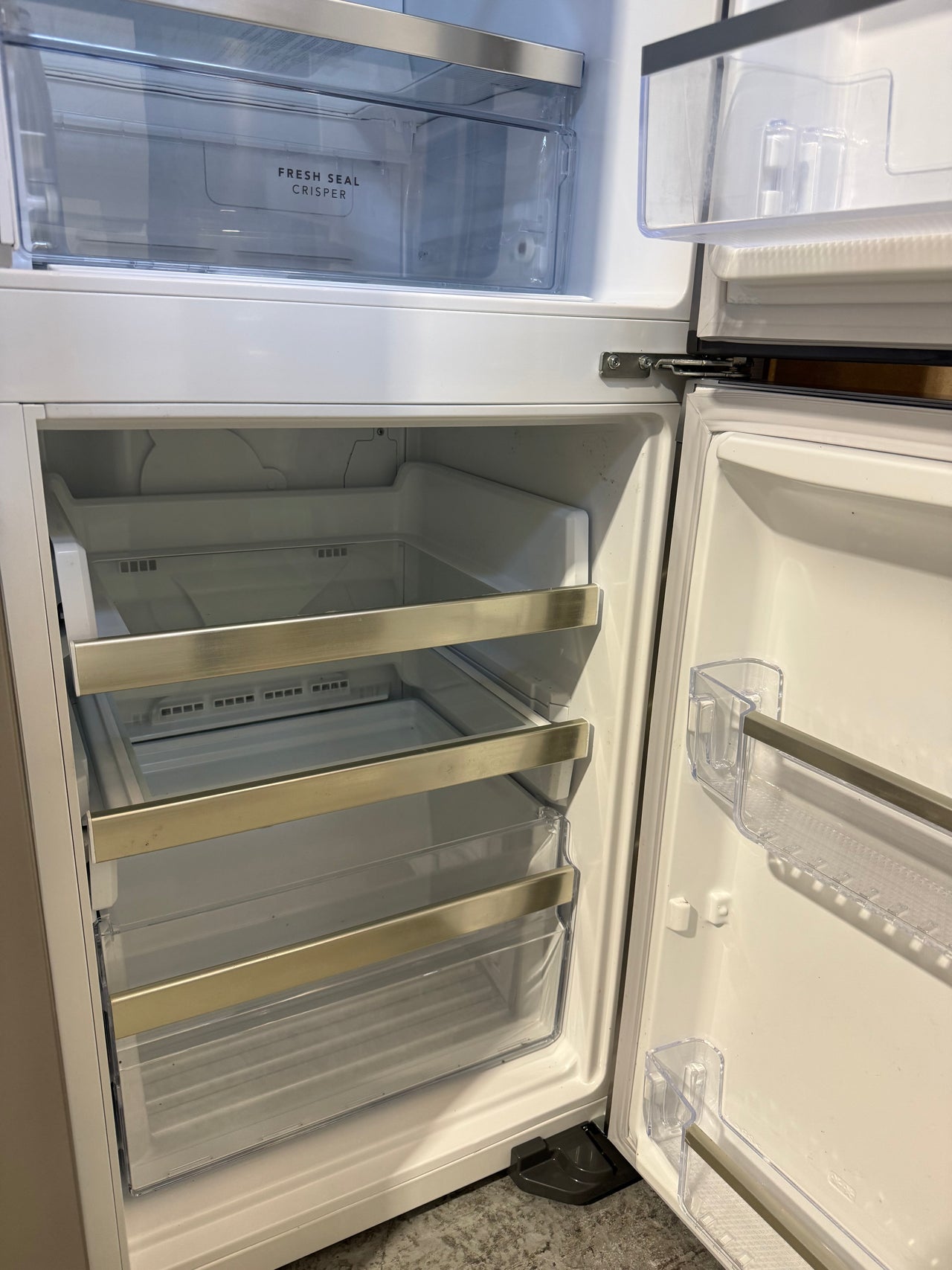 Factory second Westinghouse 609L Stainless Steel French Door Frost Free Fridge WQE6870SA - Second Hand Appliances Geebung