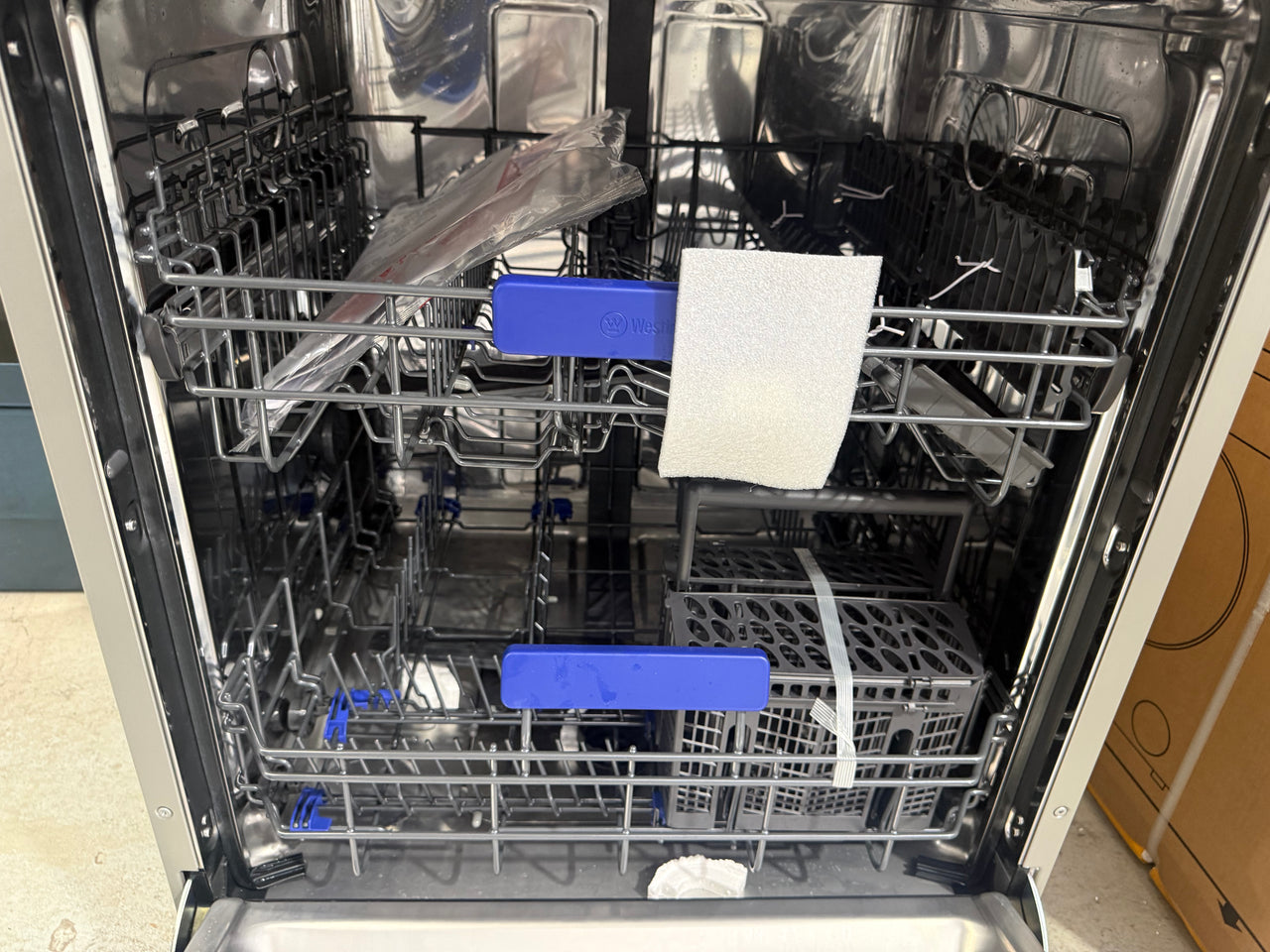 Factory second Westinghouse 60cm 14 Place Freestanding Dishwasher – Stainless Steel WSF6604XC - Second Hand Appliances Geebung