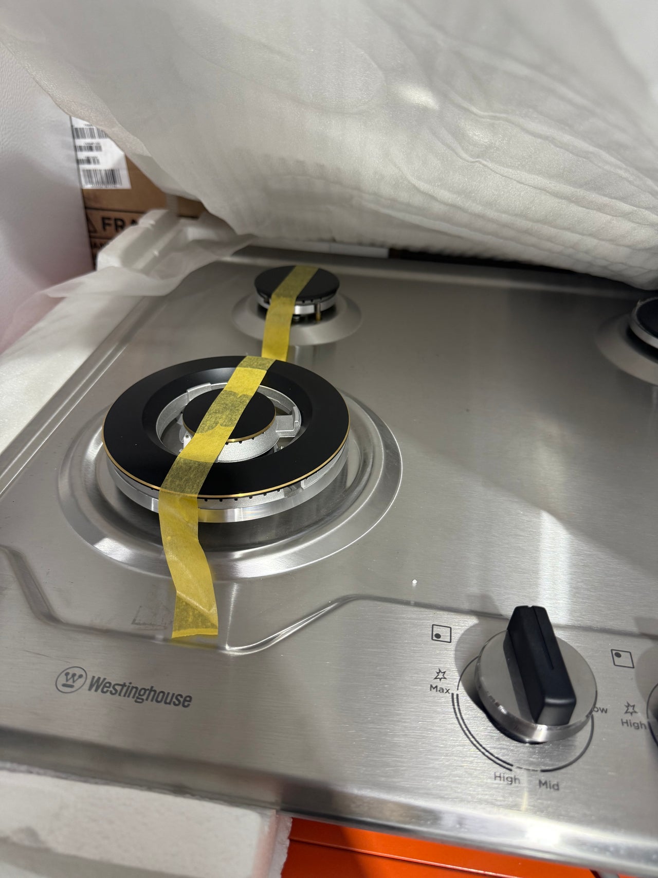 Factory second Westinghouse 60cm 4 Burner Stainless Steel Gas Cooktop WHG648SC - Second Hand Appliances Geebung