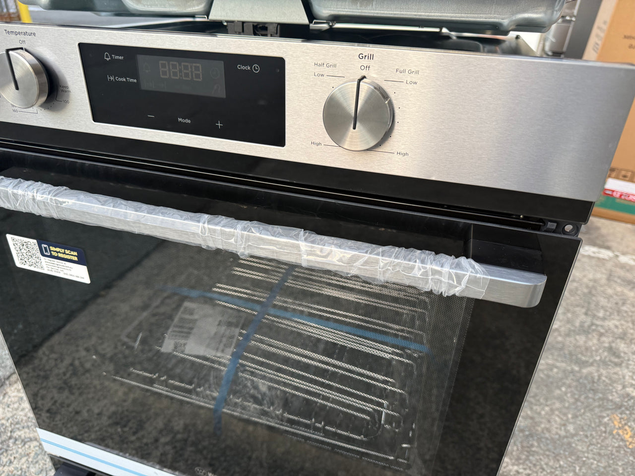 Factory second Westinghouse 60cm Built-In Electric Oven with Separate Grill – Stainless Steel WVE6565SD - Second Hand Appliances Geebung