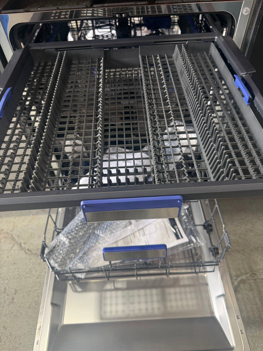 Factory second Westinghouse 60cm Built-Under Dishwasher – Dark Stainless Steel Model: WSU6608KXC(NAT) - Second Hand Appliances Geebung
