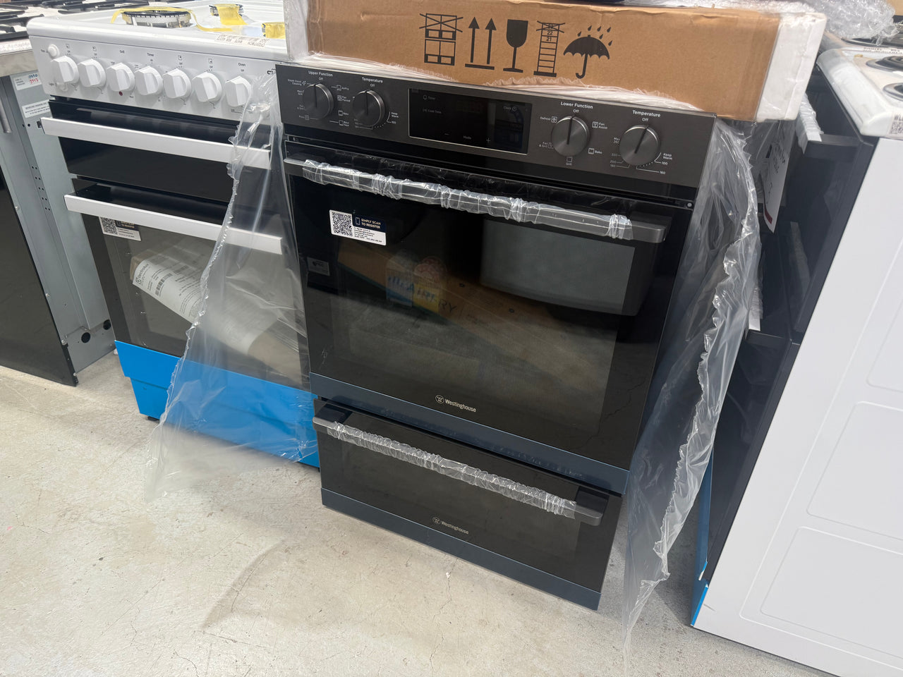 Factory second Westinghouse 60cm Multi-Function Double Oven Dark Stainless Steel WVE6526DD(NAT) - Second Hand Appliances Geebung