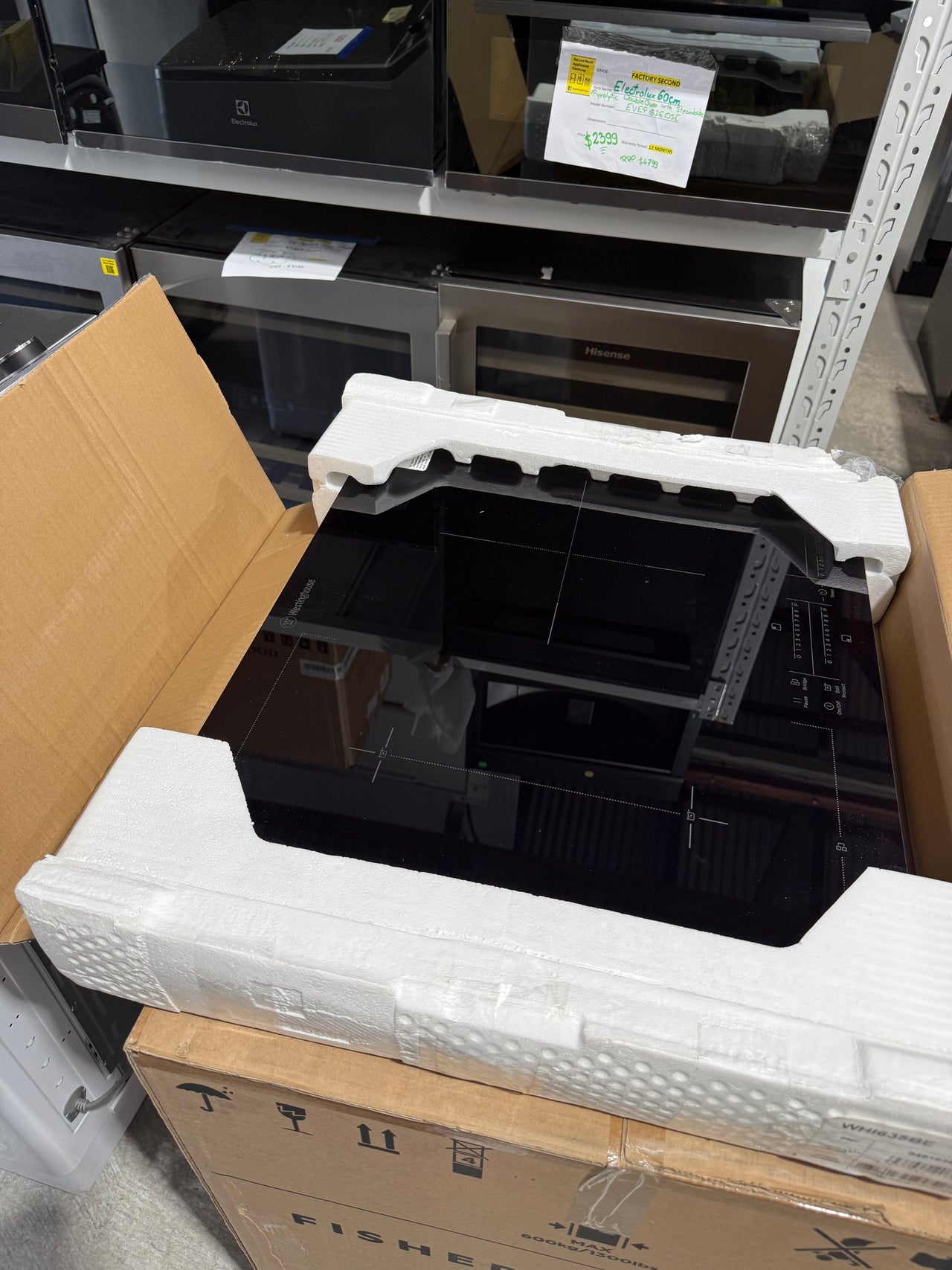 Factory second Westinghouse 60cm Powerlite 4 Zone Induction Cooktop WHI642BE - Second Hand Appliances Geebung