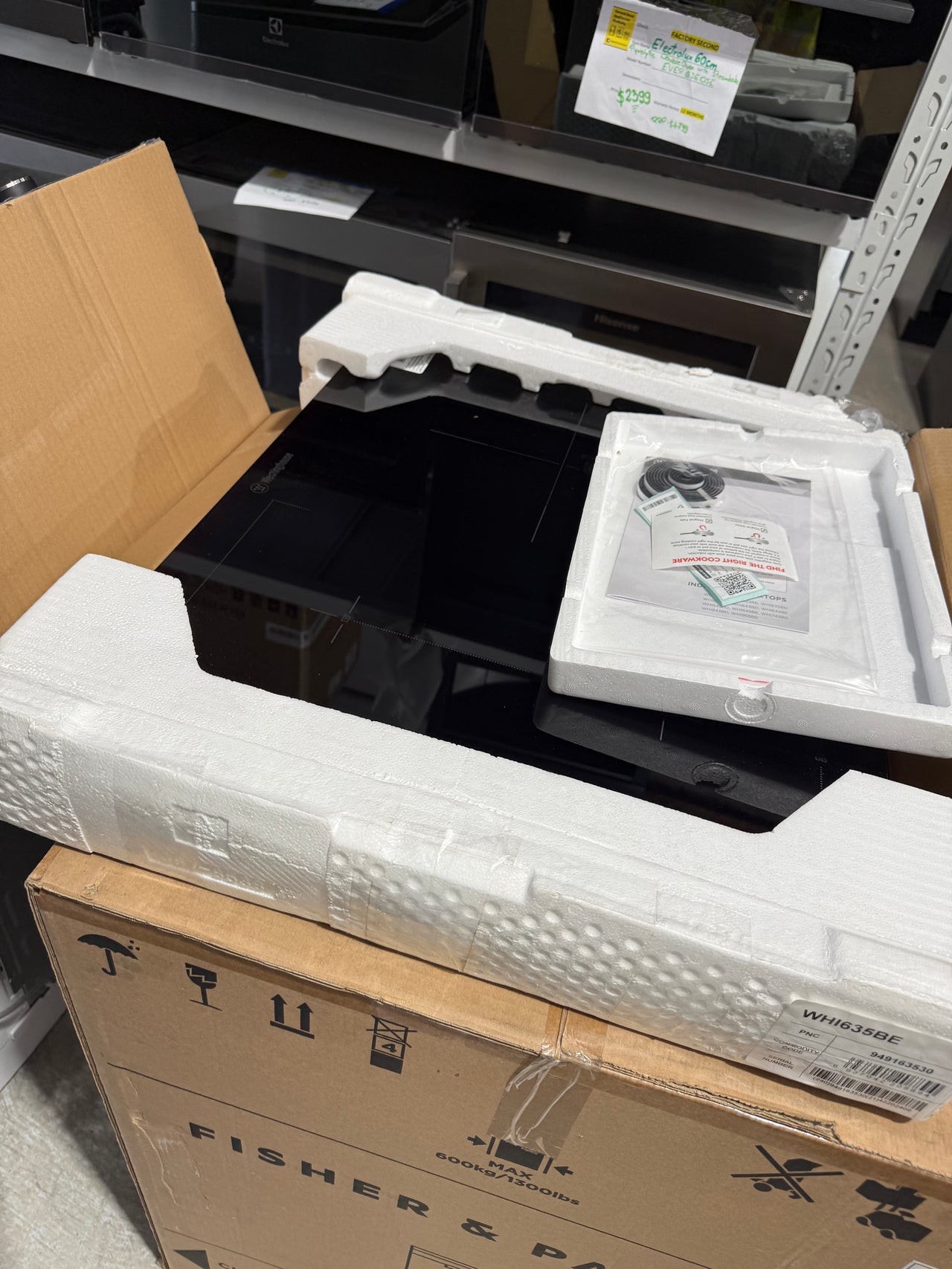 Factory second Westinghouse 60cm Powerlite 4 Zone Induction Cooktop WHI642BE - Second Hand Appliances Geebung