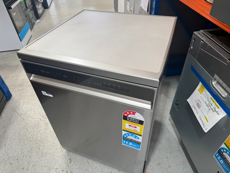 Factory second Warranty Westinghouse 60cm Stainless Steel Freestanding Dishwasher WSF6602XC - Second Hand Appliances Geebung