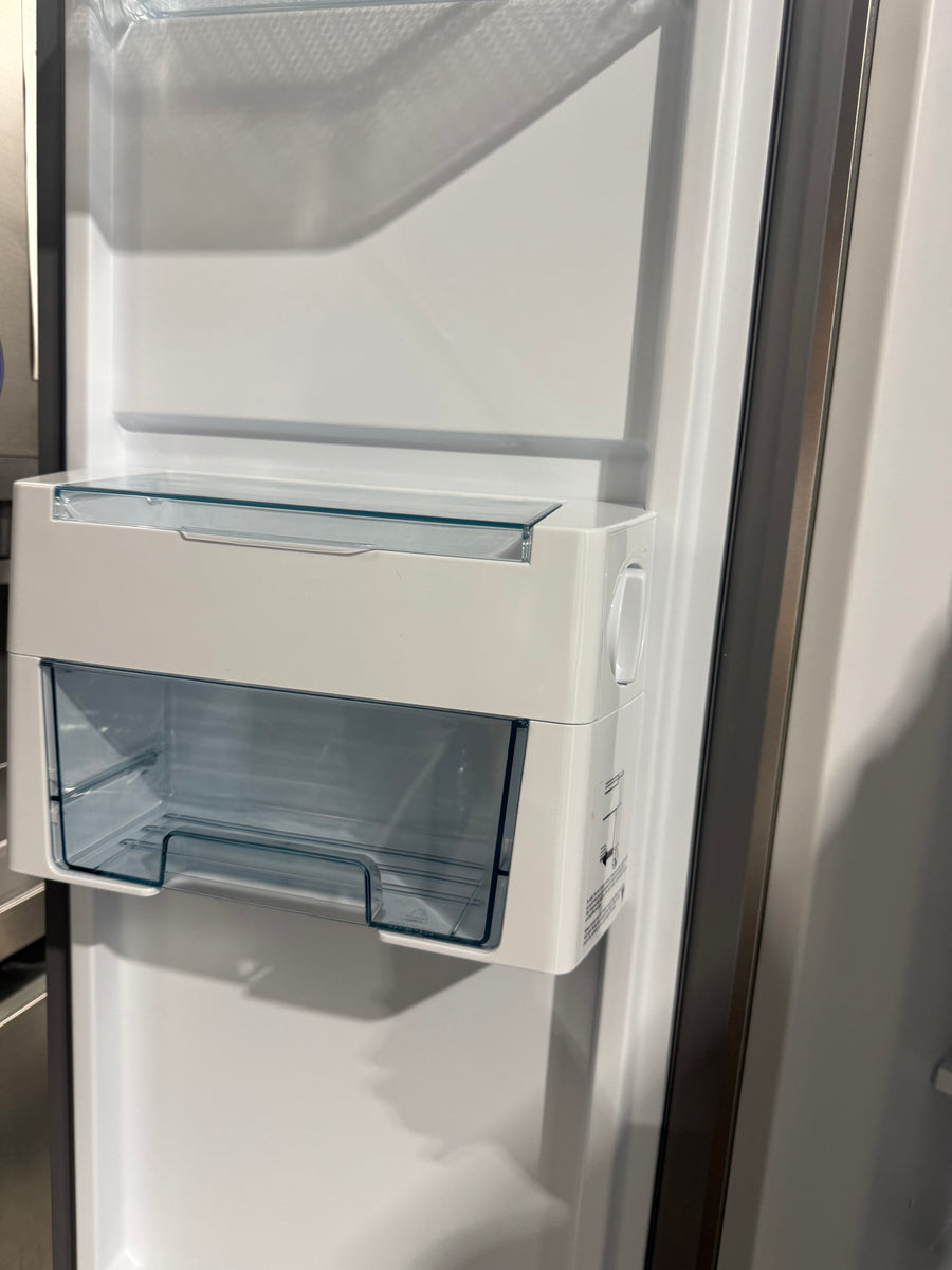 Factory second Westinghouse 624L Side-by-Side Refrigerator – Arctic Silver (WSE6200SB) - Second Hand Appliances Geebung