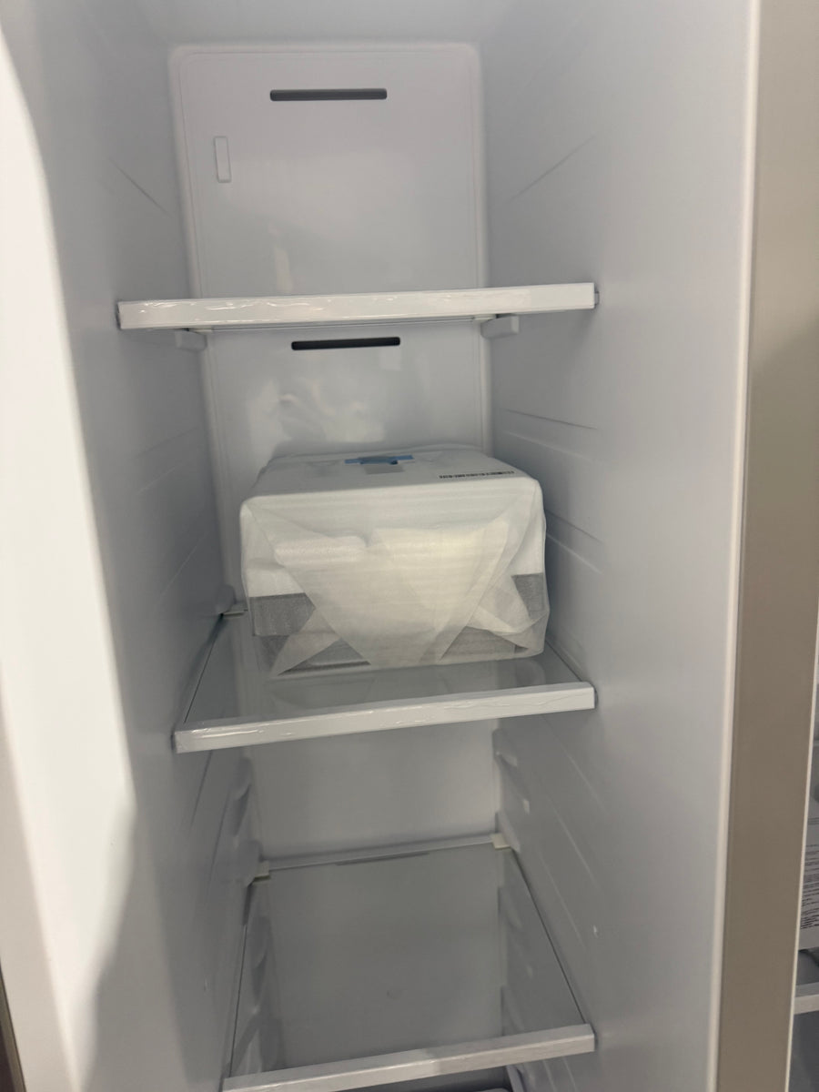 Factory second Westinghouse 624L Side-by-Side Refrigerator – Arctic Silver (WSE6200SB) - Second Hand Appliances Geebung