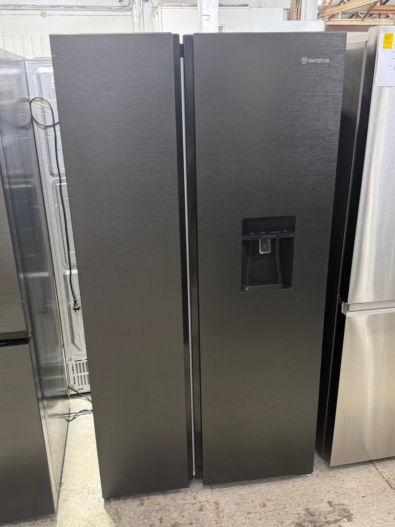 Factory second Westinghouse 664L Side by Side Refrigerator – Black Stainless Steel Model: WSE6640BA - Second Hand Appliances Geebung