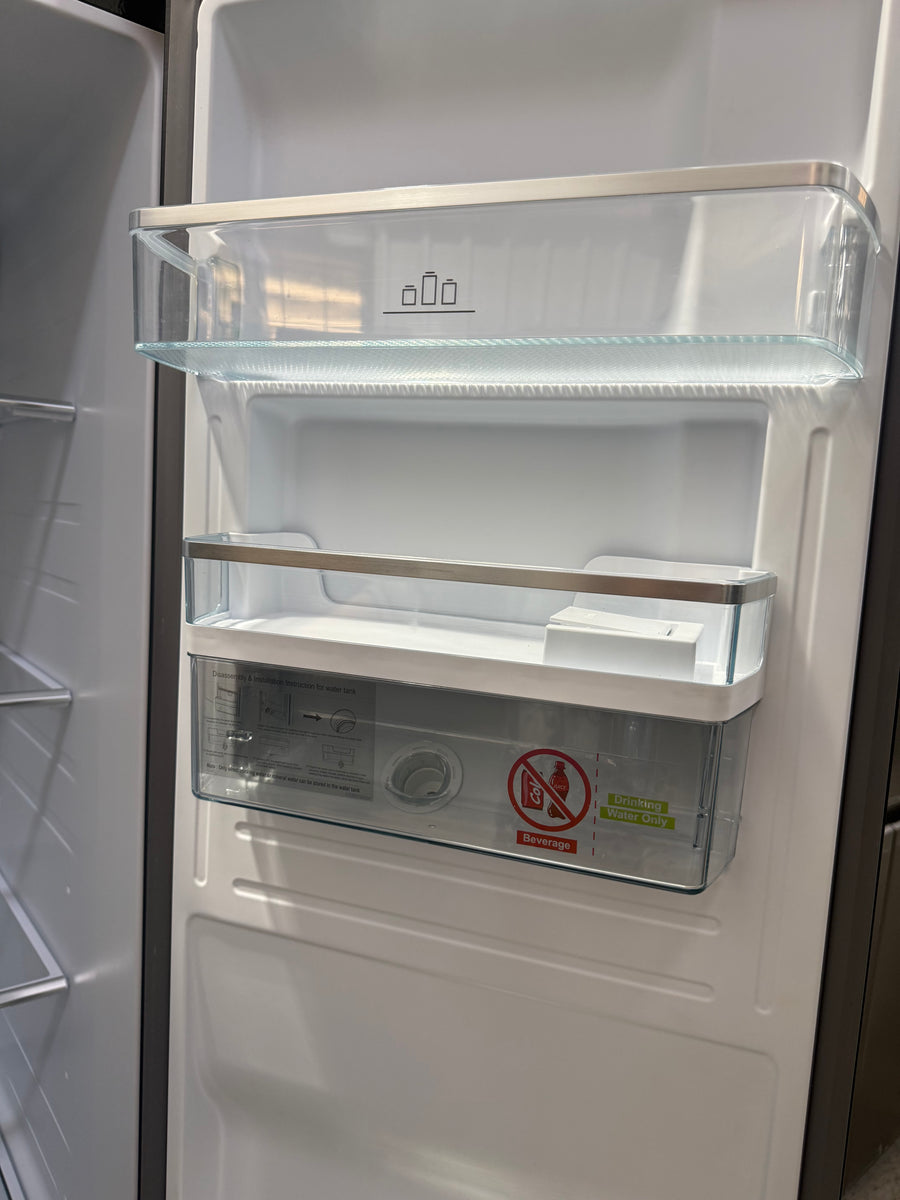 Factory second Westinghouse 664L Side by Side Refrigerator – Black Stainless Steel Model: WSE6640BA - Second Hand Appliances Geebung