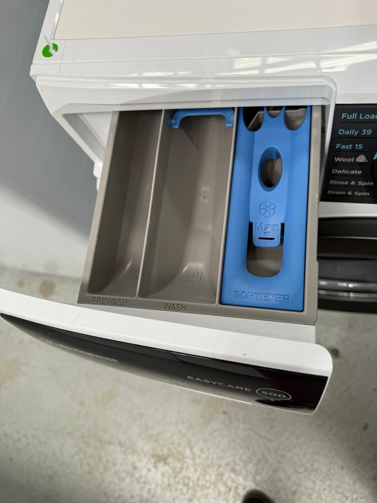 Factory second Westinghouse 8kg Front Load Washing Machine Model: WWF8024M5WA - Second Hand Appliances Geebung