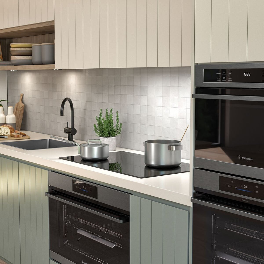 Factory second Westinghouse 90cm Five Zone Induction with Hob2Hood Cooktop WHI955BD - Second Hand Appliances Geebung