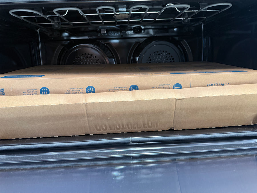Factory second Westinghouse 90cm Pyrolytic Freestanding Oven with Induction Cooktop & AirFry – Dark Stainless Steel  Model: WFEP9757DD - Second Hand Appliances Geebung