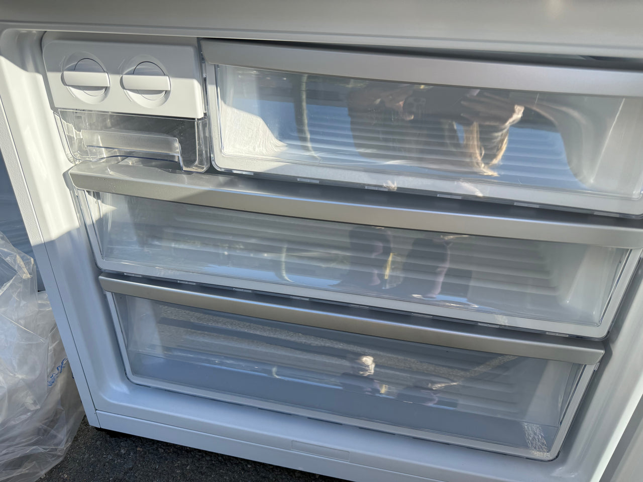 Factory second Westinghouse WBE5300WCR 496L Bottom Mount Fridge - Second Hand Appliances Geebung