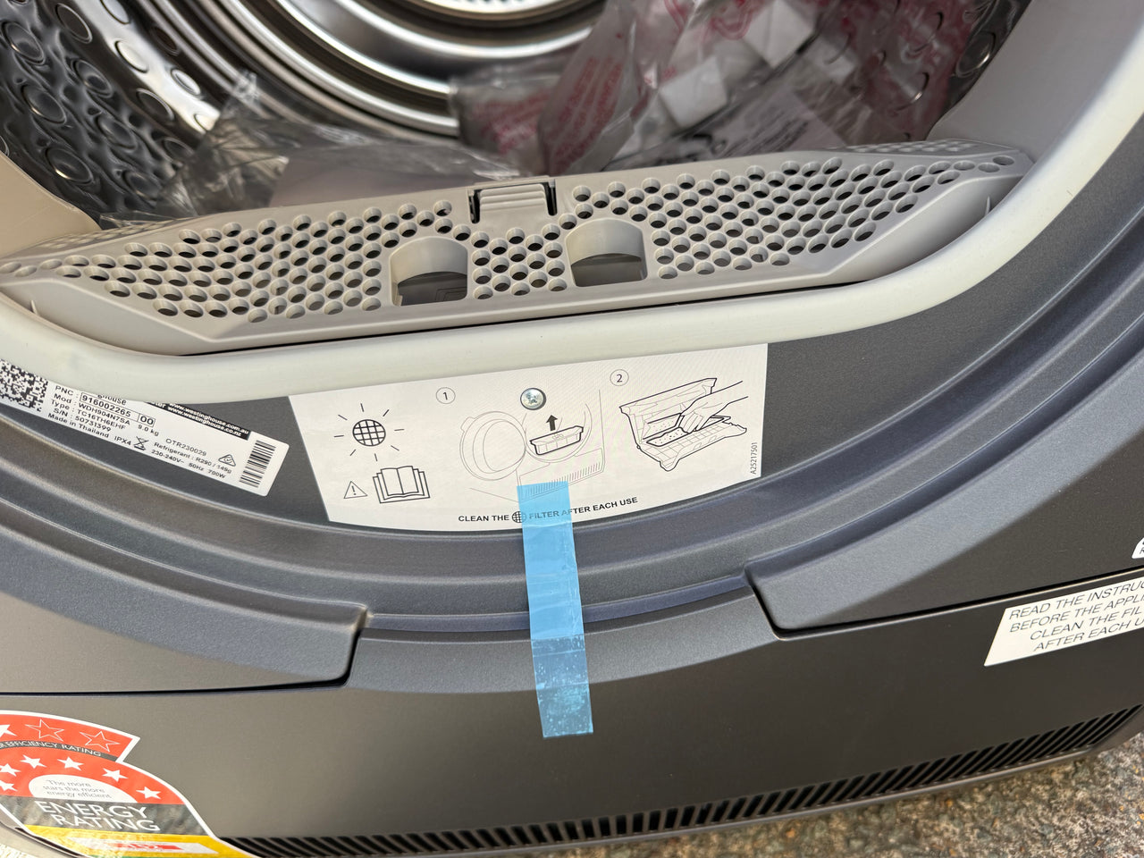 Factory second Westinghouse WDH904N7SA 9kg EasyCare 700 Series heat pump dryer - Second Hand Appliances Geebung