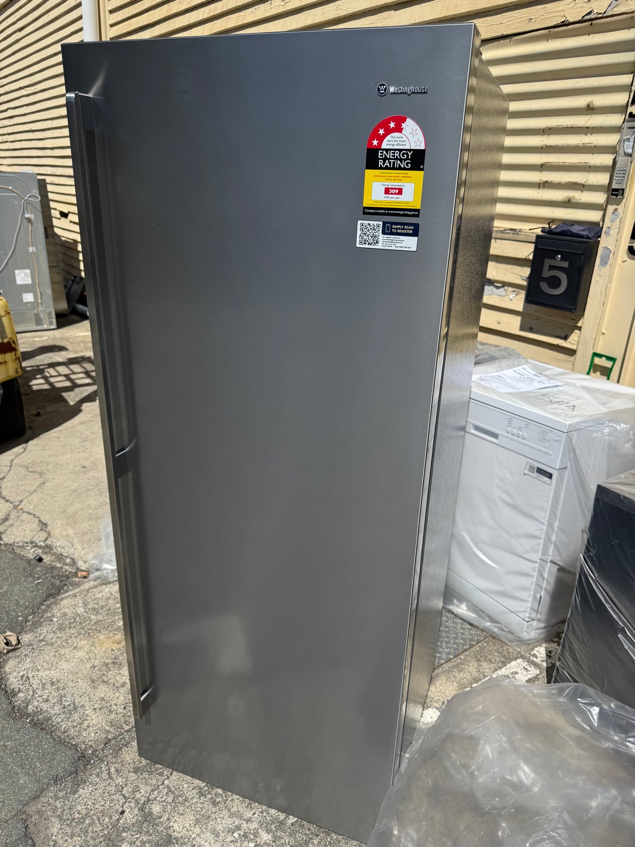 Factory second Westinghouse WFB4204SC — Vertical Freezer - Second Hand Appliances Geebung