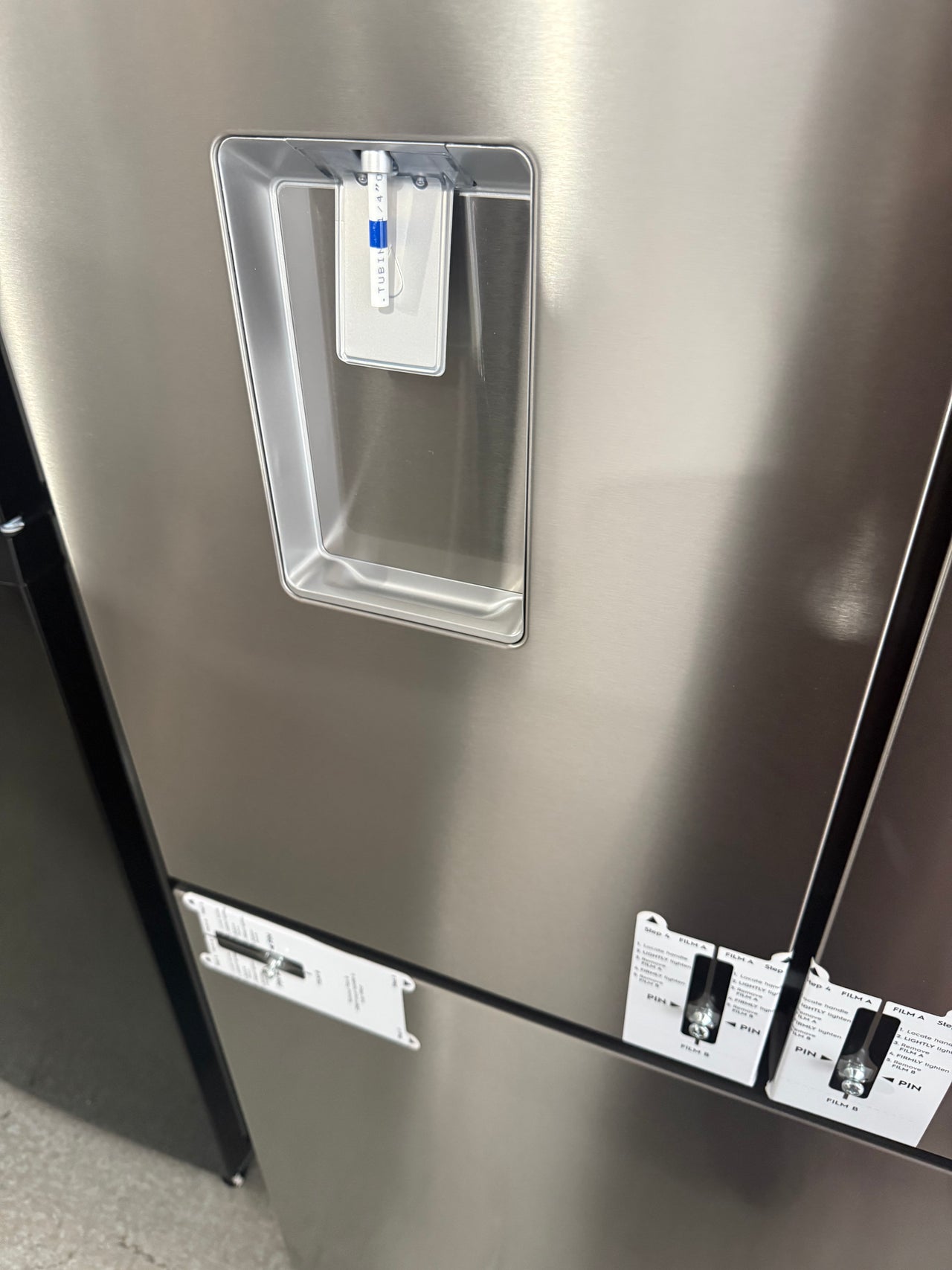 Factory second Westinghouse WHE5264SC 491L French Door Fridge – Stainless Steel WHE5264SC - Second Hand Appliances Geebung