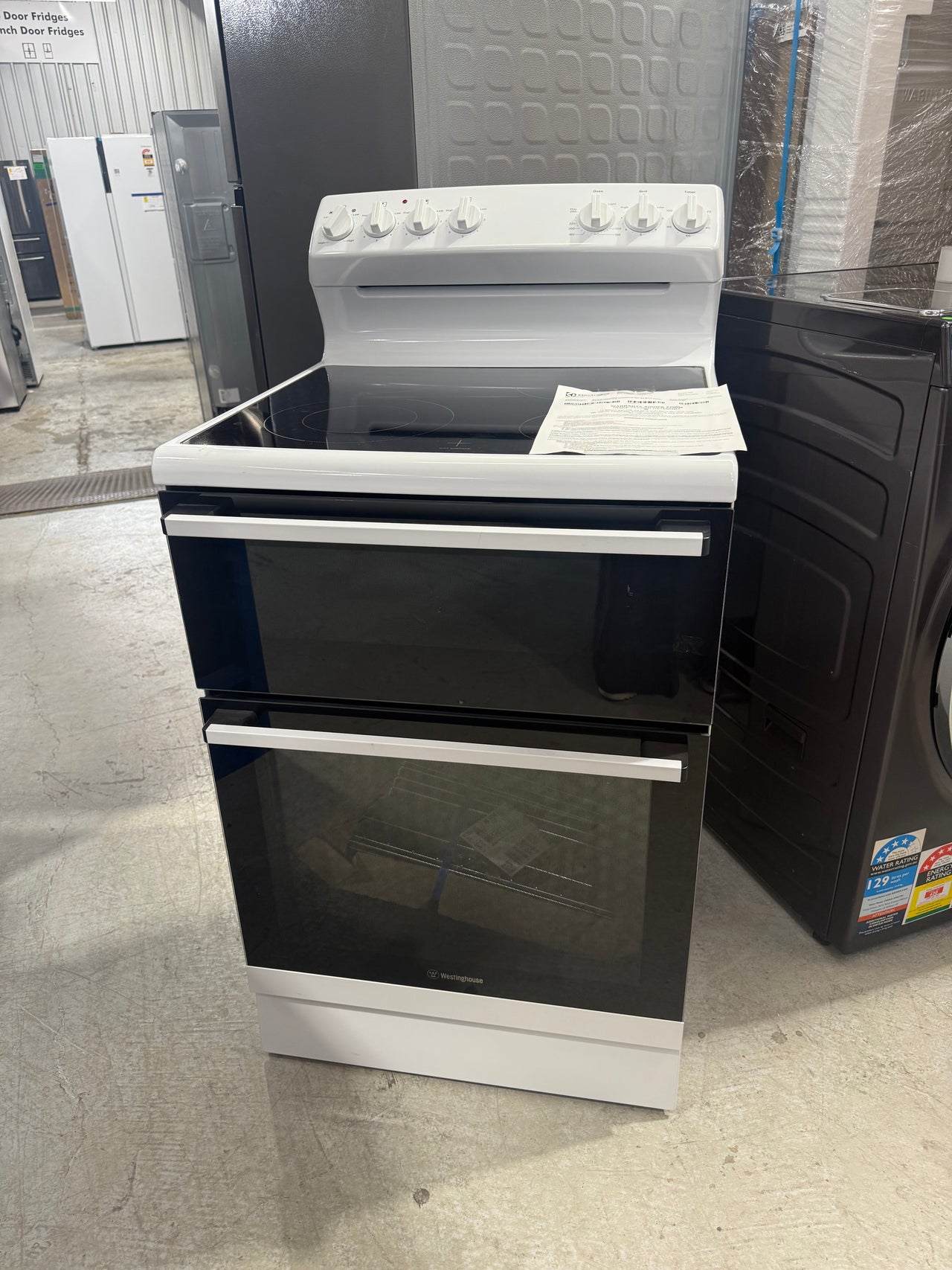 Factory second Westinghouse WLE642WC – 60 cm Freestanding Fan-Forced Electric Oven/Stove&nbsp; - Second Hand Appliances Geebung