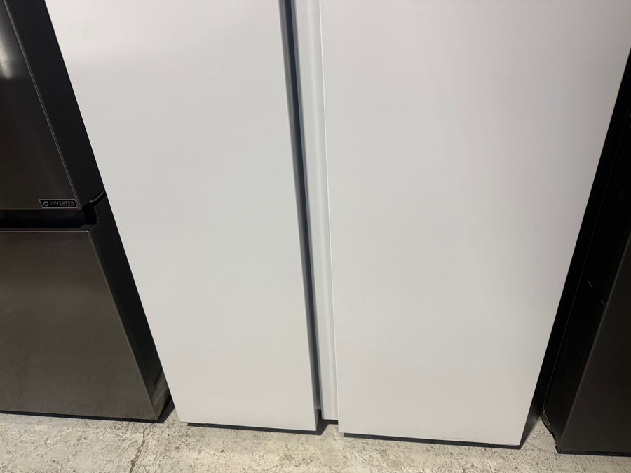 Factory second Westinghouse WSE6200WB 624L Side by Side Refrigerator – White - Second Hand Appliances Geebung