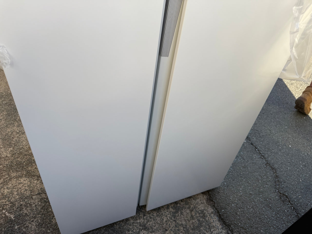 Factory second Westinghouse WSE6630WA 624L Side by Side Fridge - Second Hand Appliances Geebung